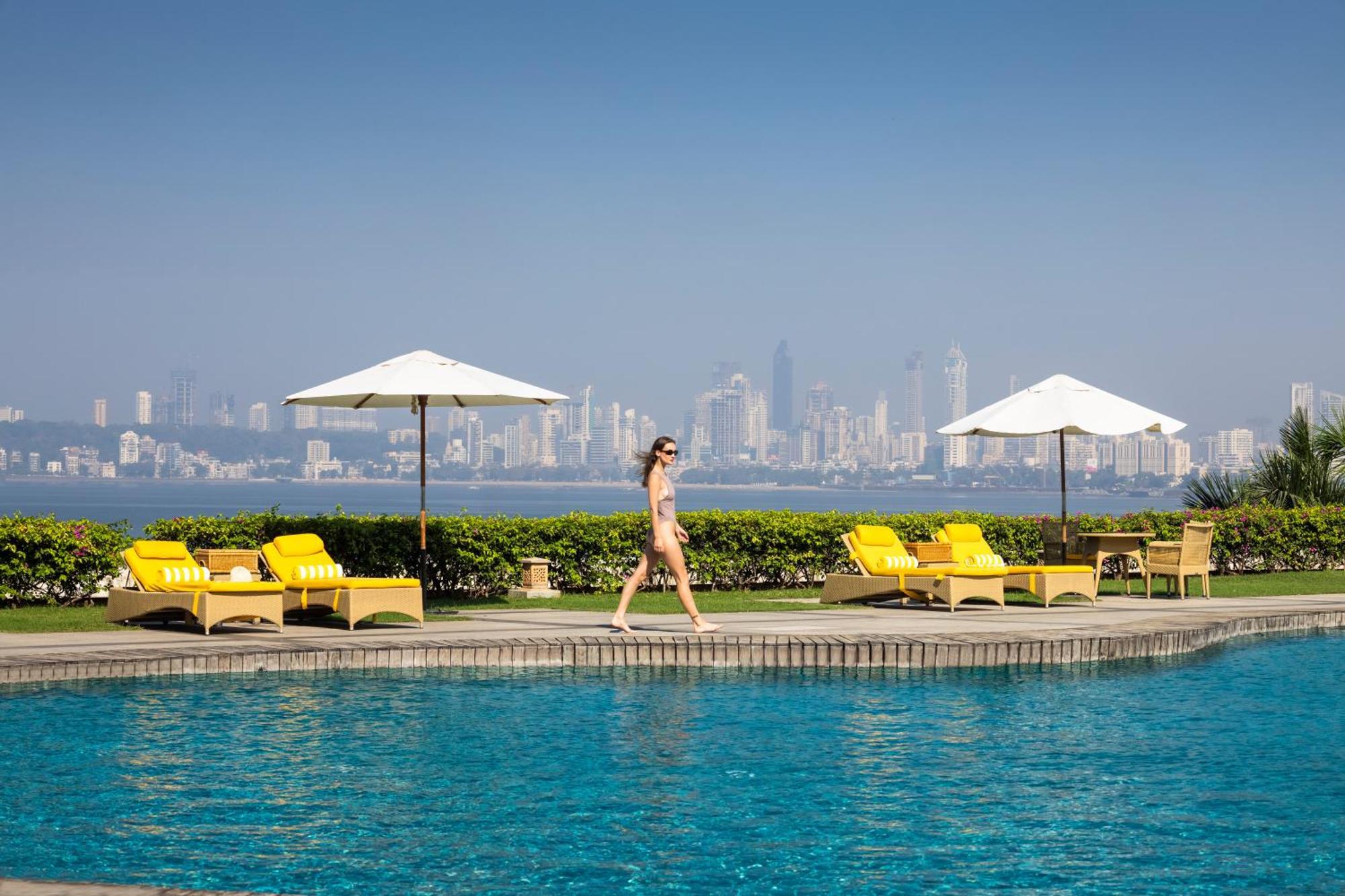 Trident Nariman Point Hotel Mumbai Exterior photo Pool at the Taj Mahal Palace, Mumbai